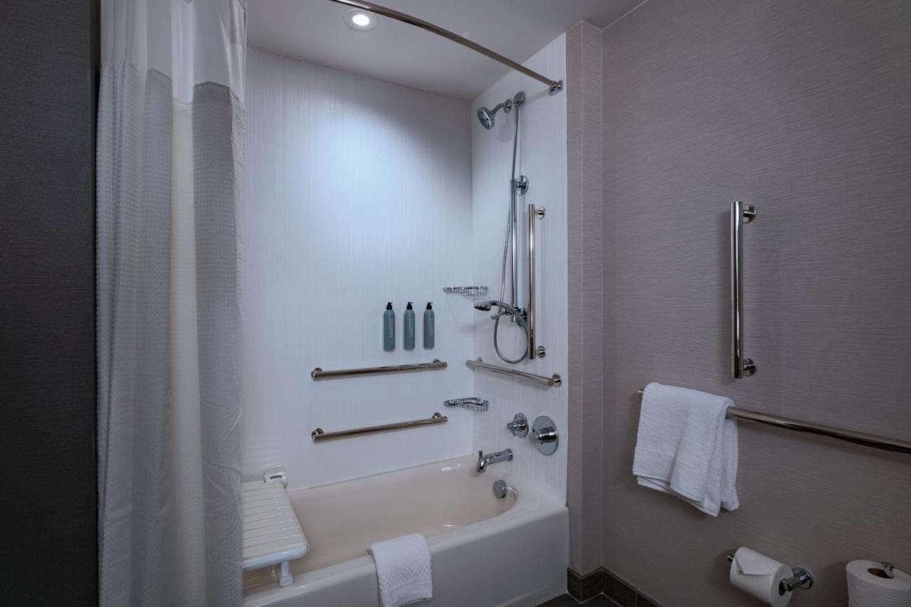 Courtyard By Marriott Colorado Springs North, Air Force Academy Hotel Екстериор снимка