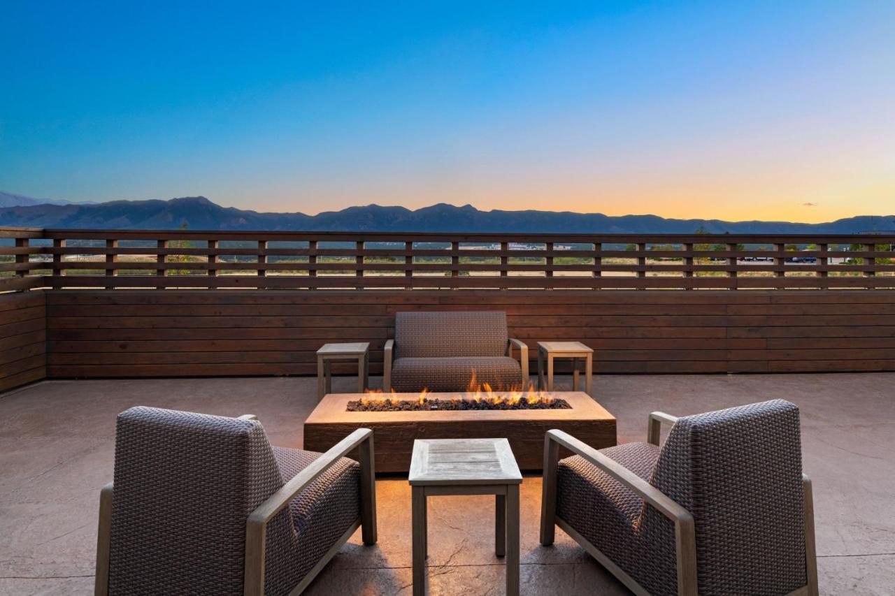 Courtyard By Marriott Colorado Springs North, Air Force Academy Hotel Екстериор снимка